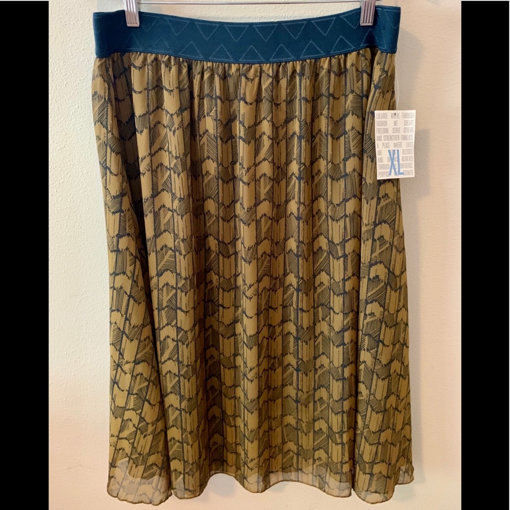 LuLaRoe Lola